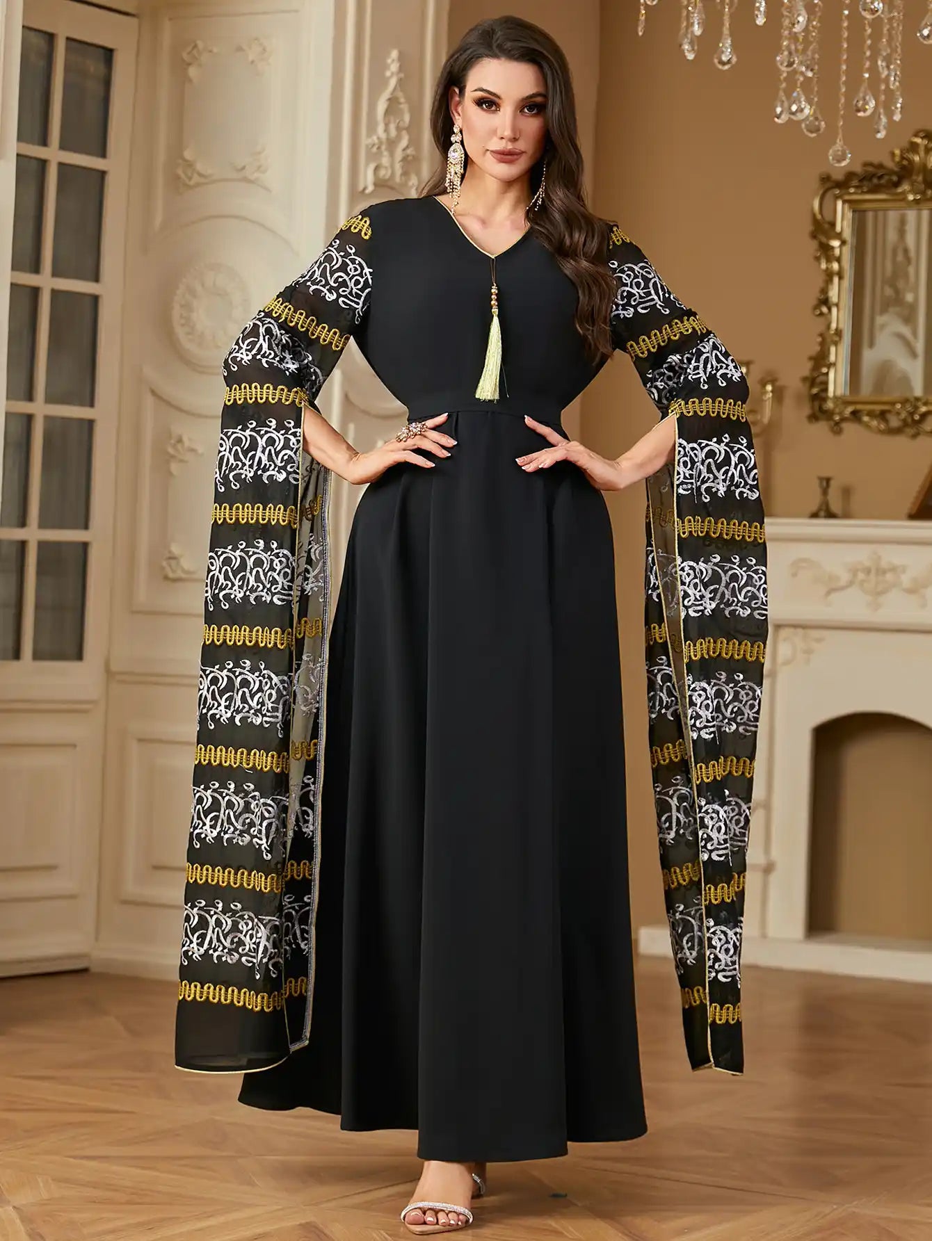 4231 Dubai Robe Ultra Long Sleeve Embroidered Arabic Dress