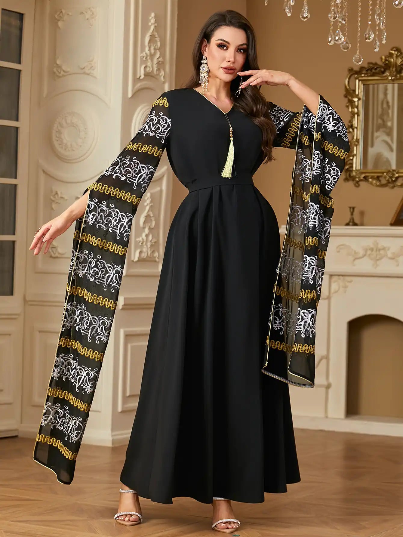 4231 Dubai Robe Ultra Long Sleeve Embroidered Arabic Dress
