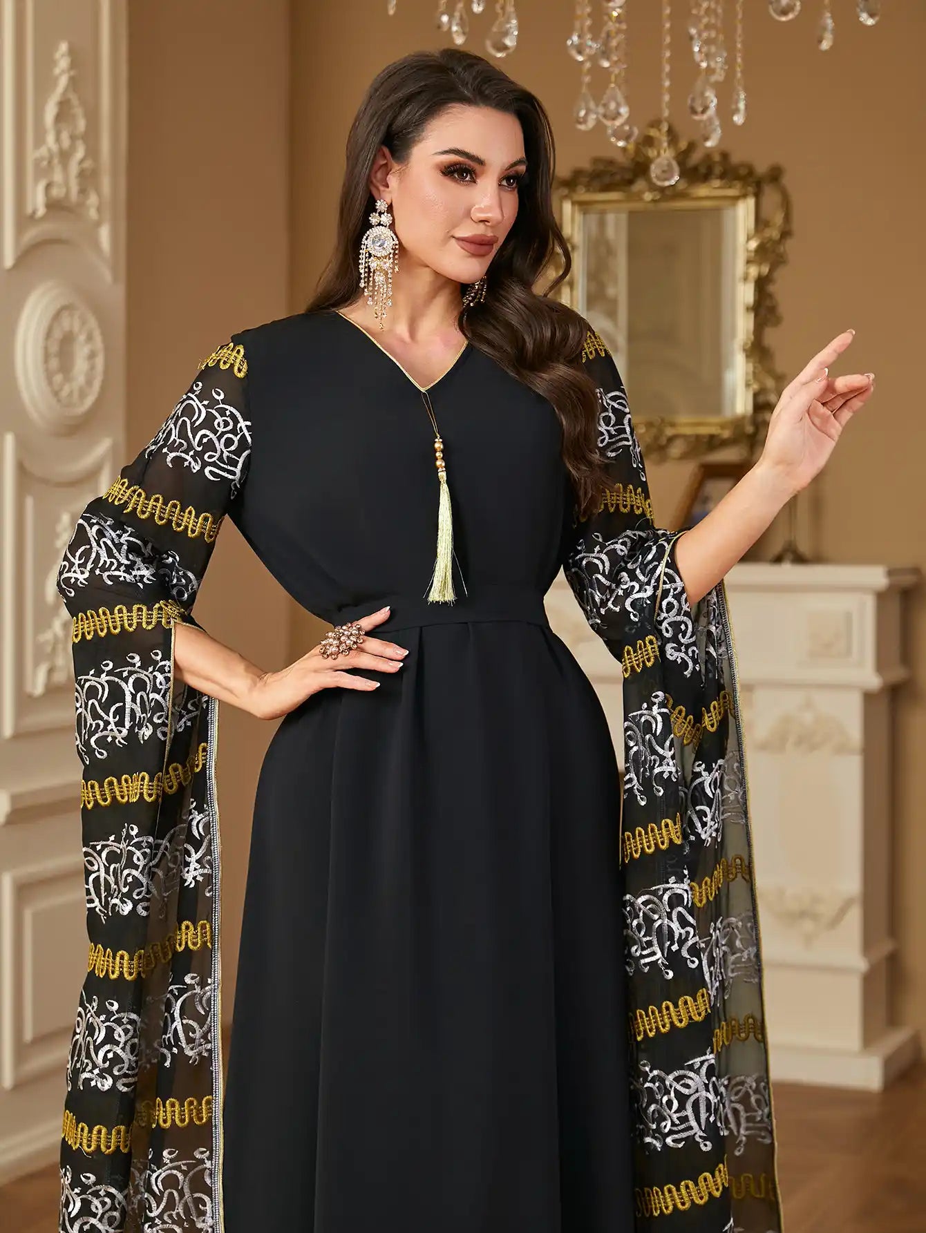 4231 Dubai Robe Ultra Long Sleeve Embroidered Arabic Dress