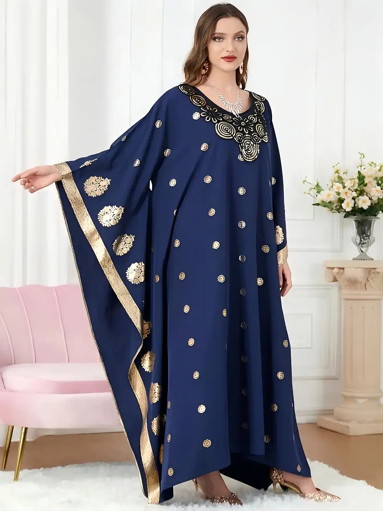 SZ004 Bat-sleeve Arab Robe Gilded Embroidery Dress