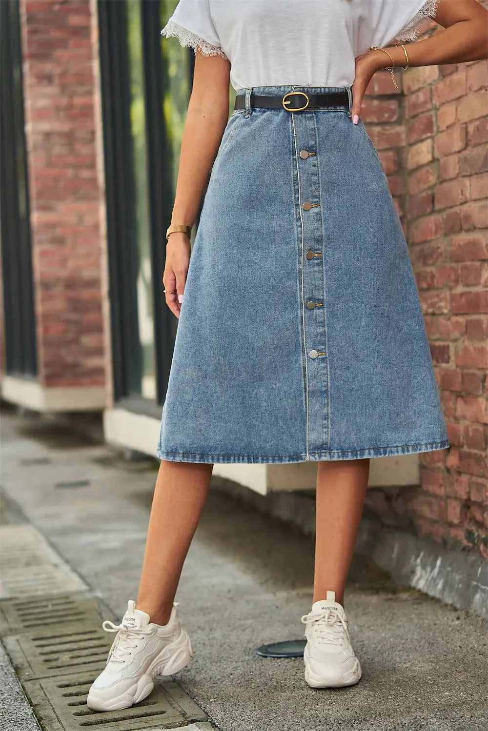 Versatile Slim Denim Button-down Skirt