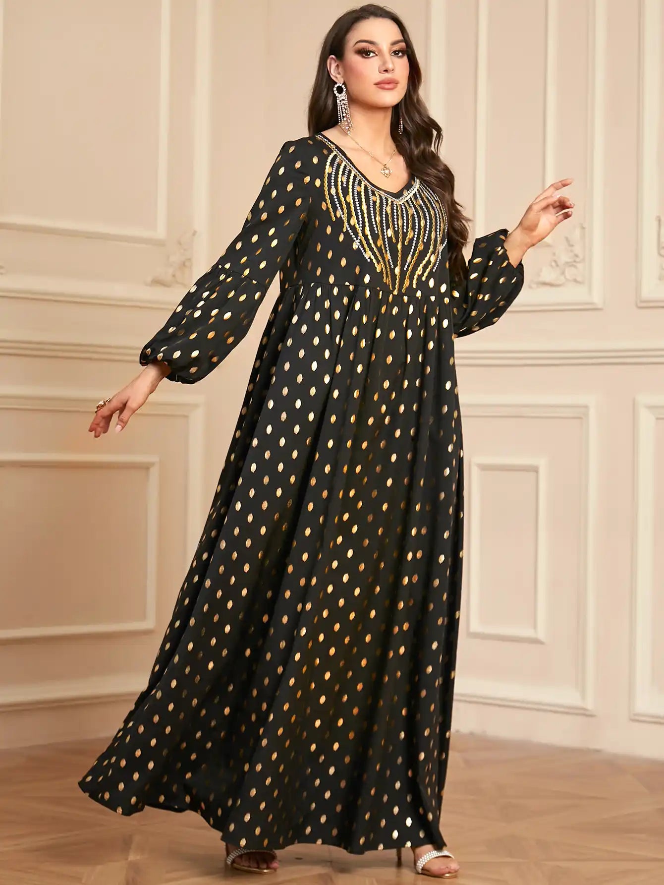 2135 Muslim Robe Embroidery Gold Stamping Dress