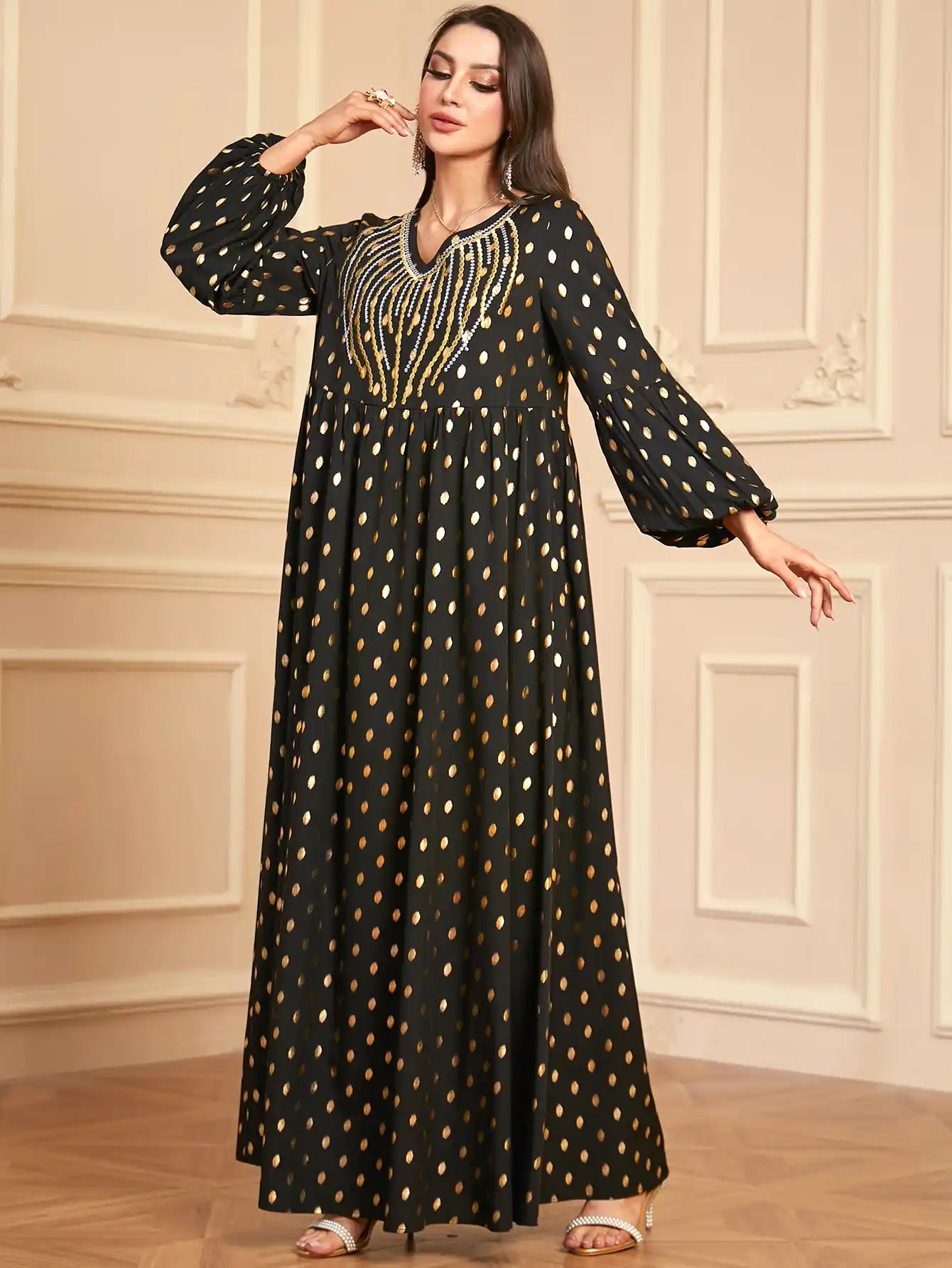 2135 Muslim Robe Embroidery Gold Stamping Dress