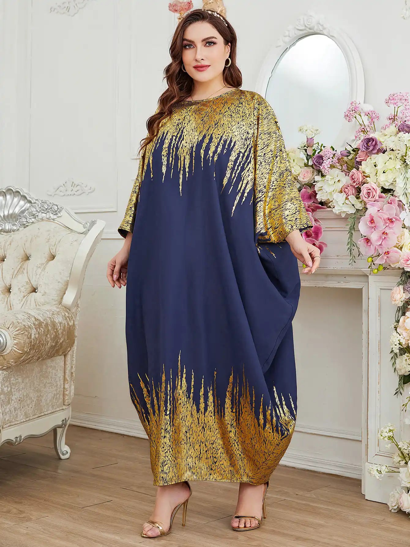 3057 Muslim Gilded Bat Sleeve Loose Dress Robe