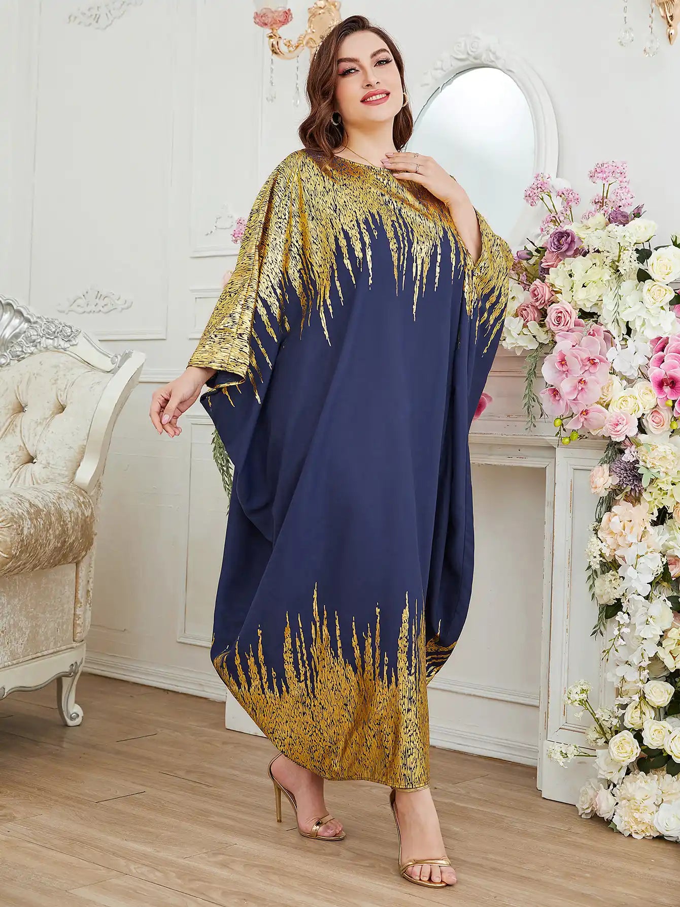 3057 Muslim Gilded Bat Sleeve Loose Dress Robe