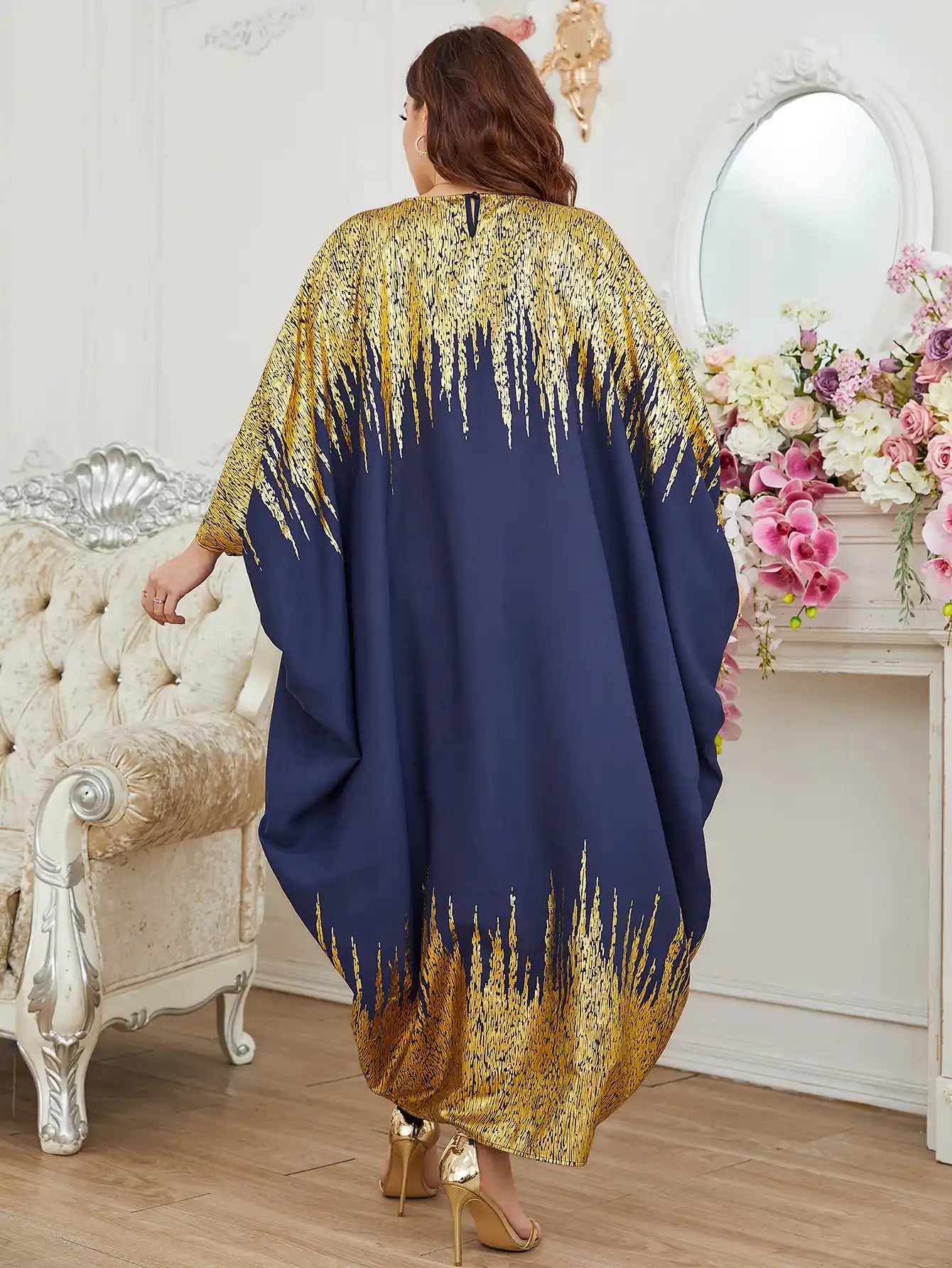3057 Muslim Gilded Bat Sleeve Loose Dress Robe