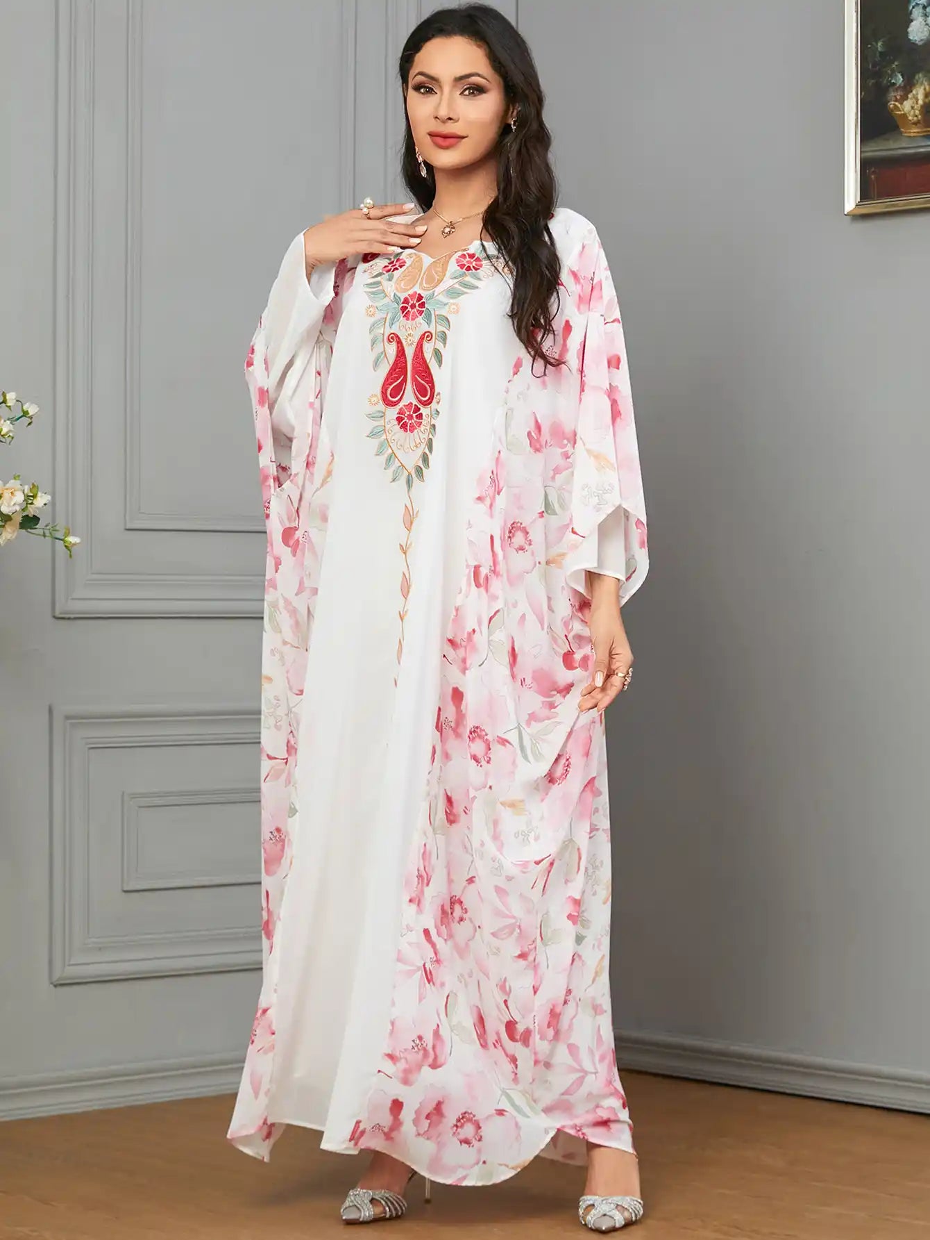 3628 Muslim Arab Dubai Robe Embroidery Floral Bat Sleeve Dress