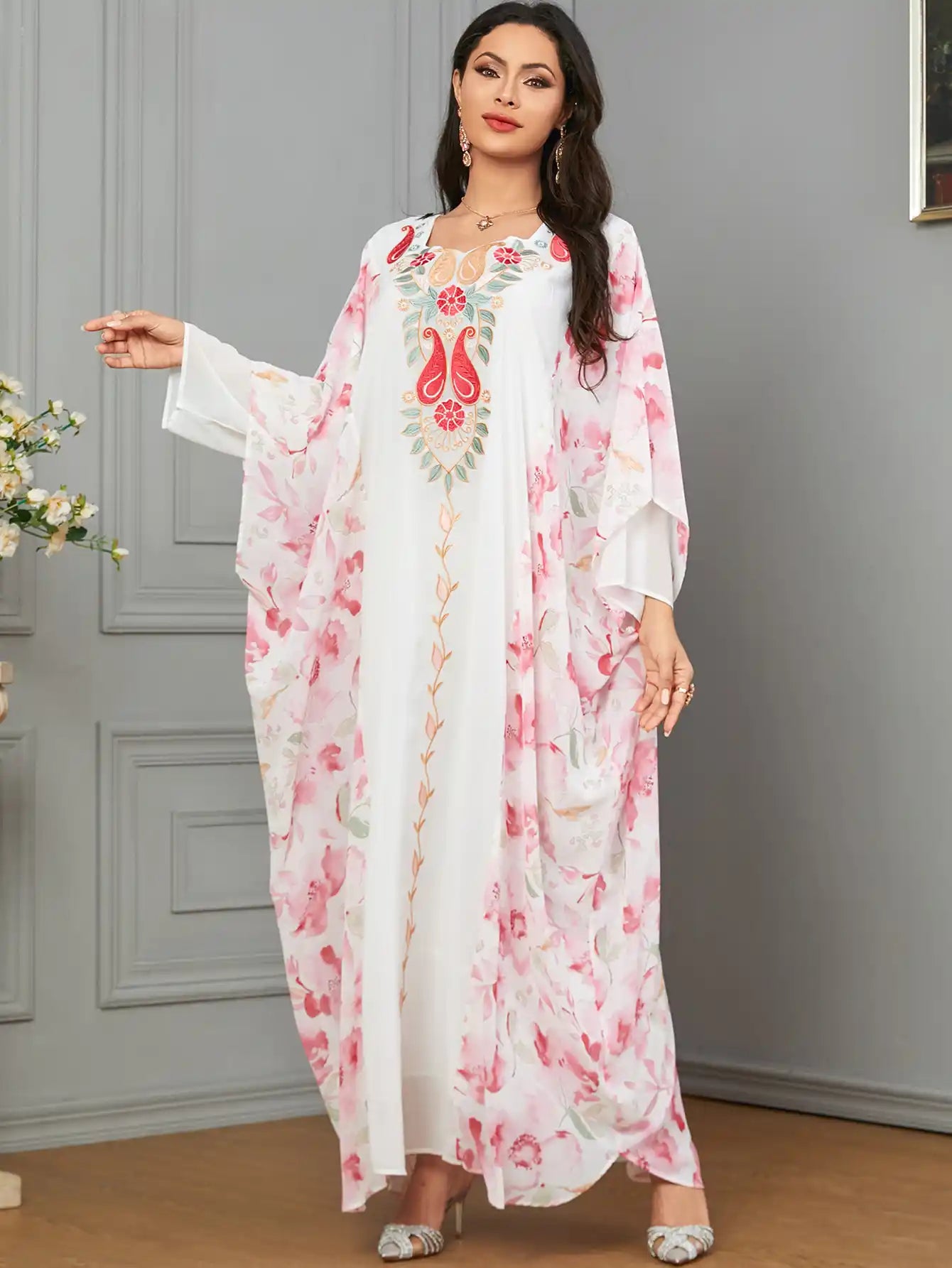 3628 Muslim Arab Dubai Robe Embroidery Floral Bat Sleeve Dress