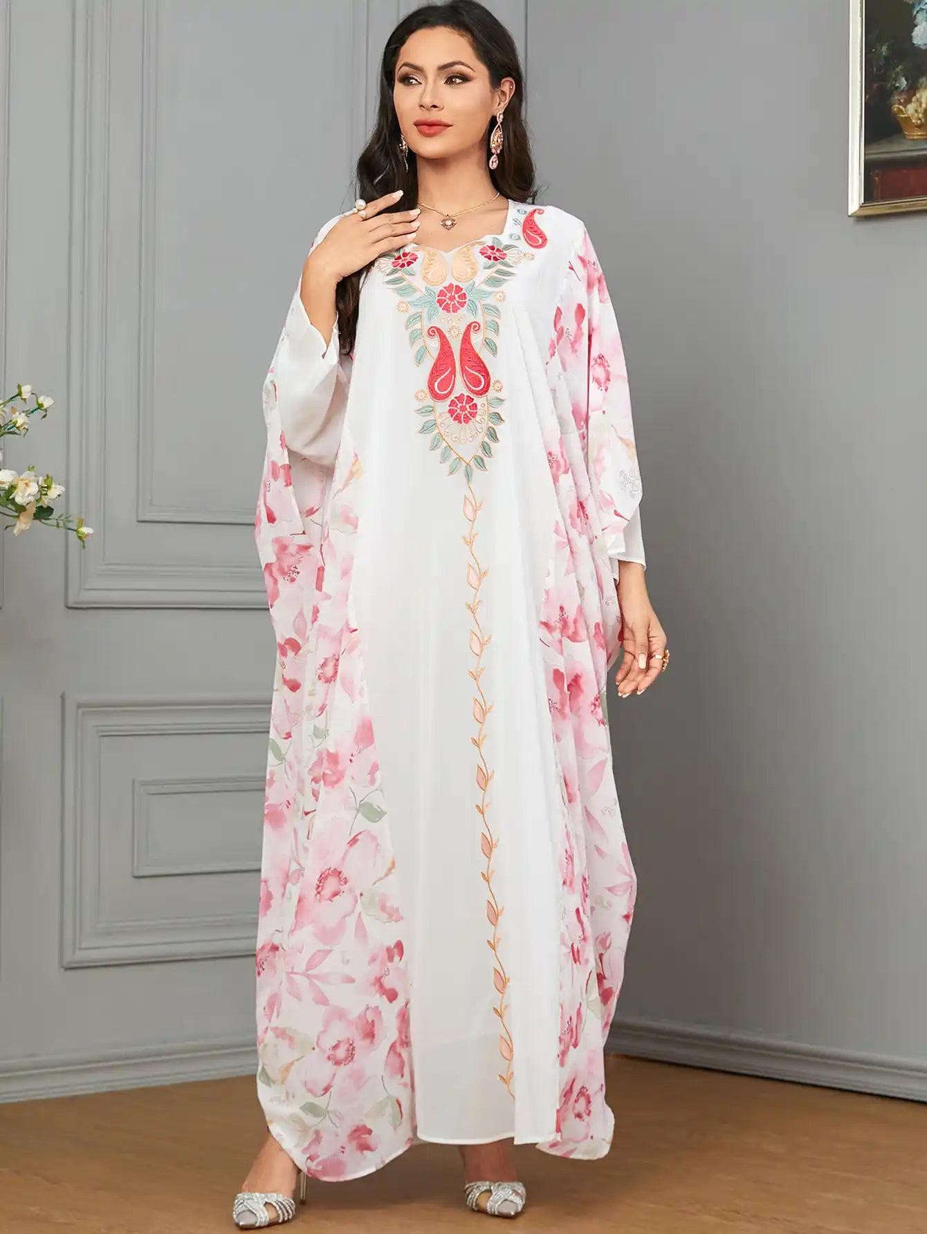 3628 Muslim Arab Dubai Robe Embroidery Floral Bat Sleeve Dress