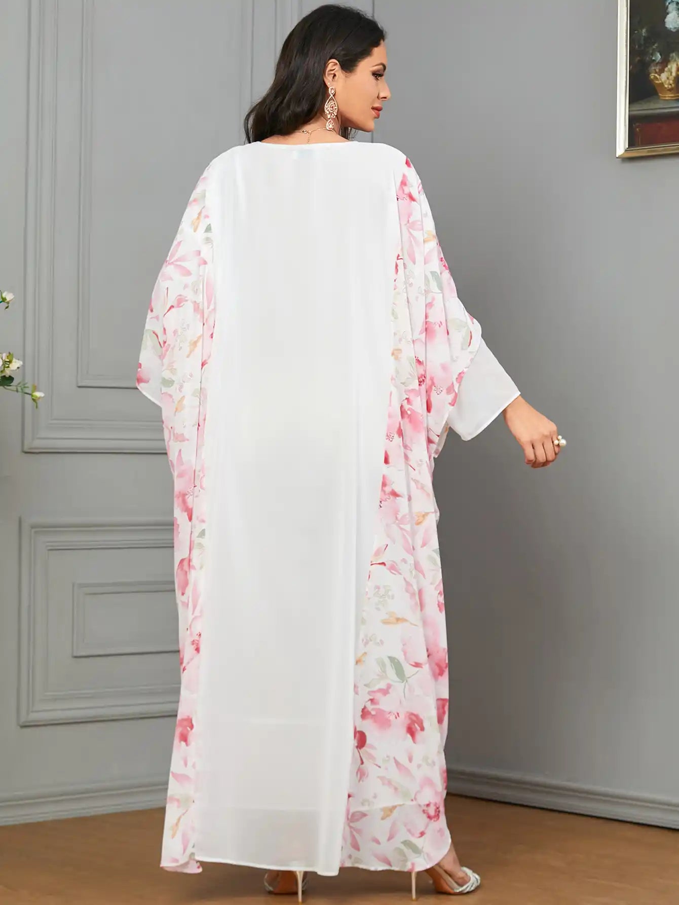 3628 Muslim Arab Dubai Robe Embroidery Floral Bat Sleeve Dress
