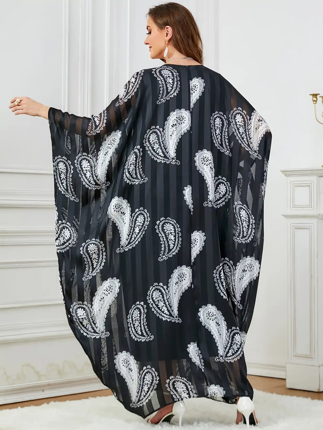 3671 Arabian Women Robe Bat Sleeve Dress