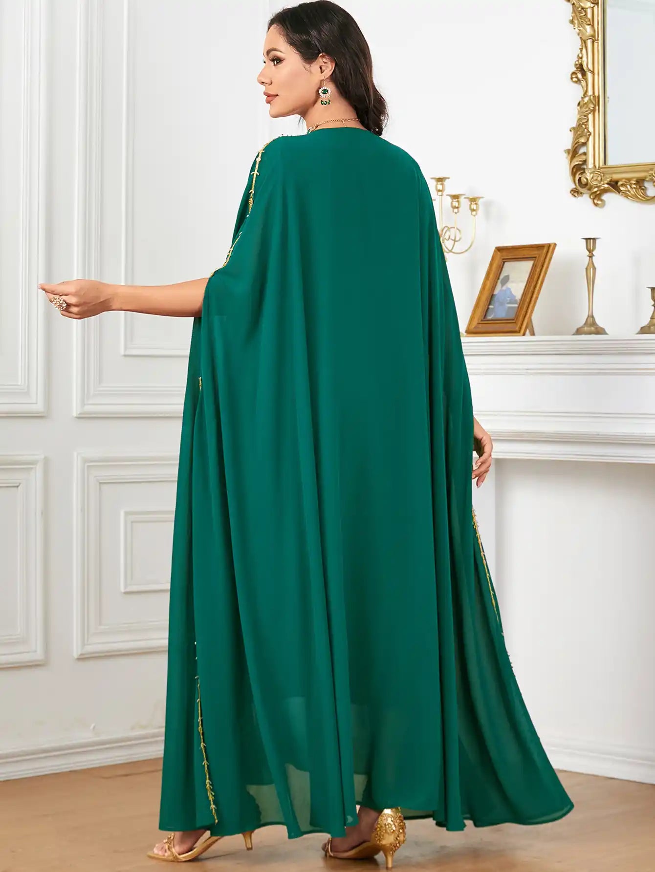 3907 Arabic Bat Sleeve Large Size Heavy Embroidery Dress
