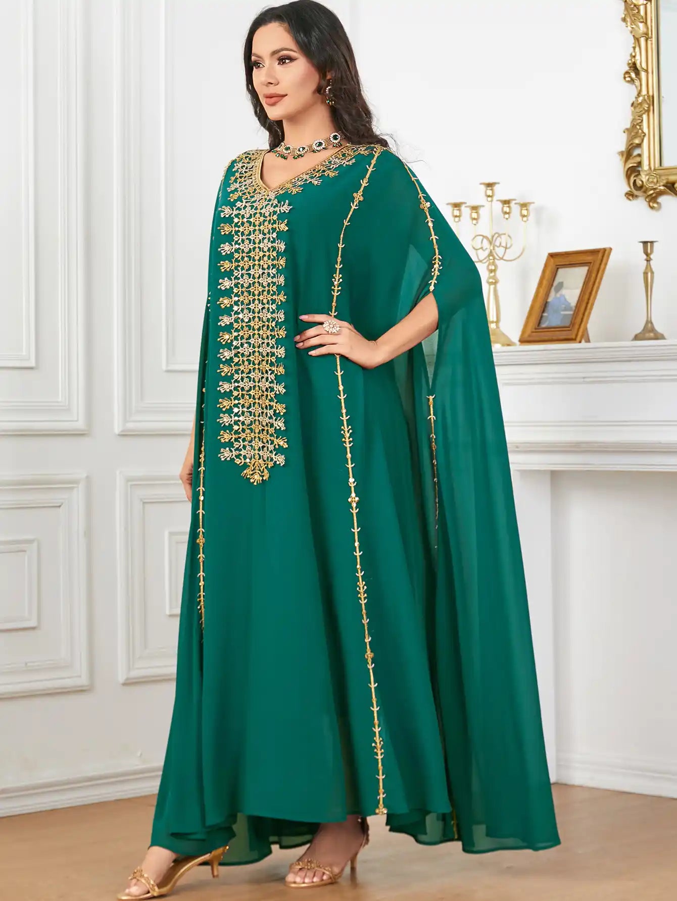 3907 Arabic Bat Sleeve Large Size Heavy Embroidery Dress