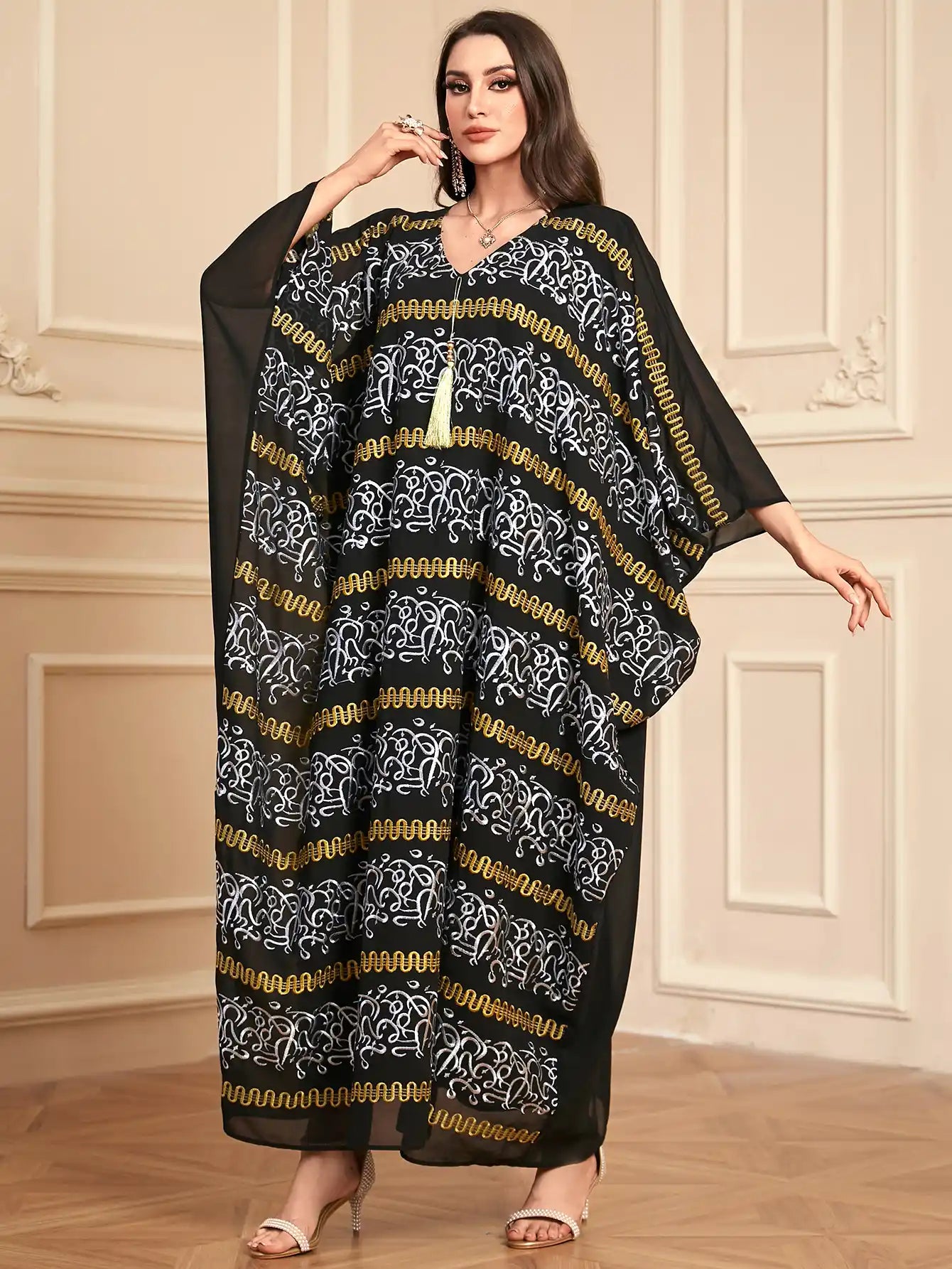 4115 Muslim Loose Robe Bat Sleeve Tassel Embroidery Chiffon Dress