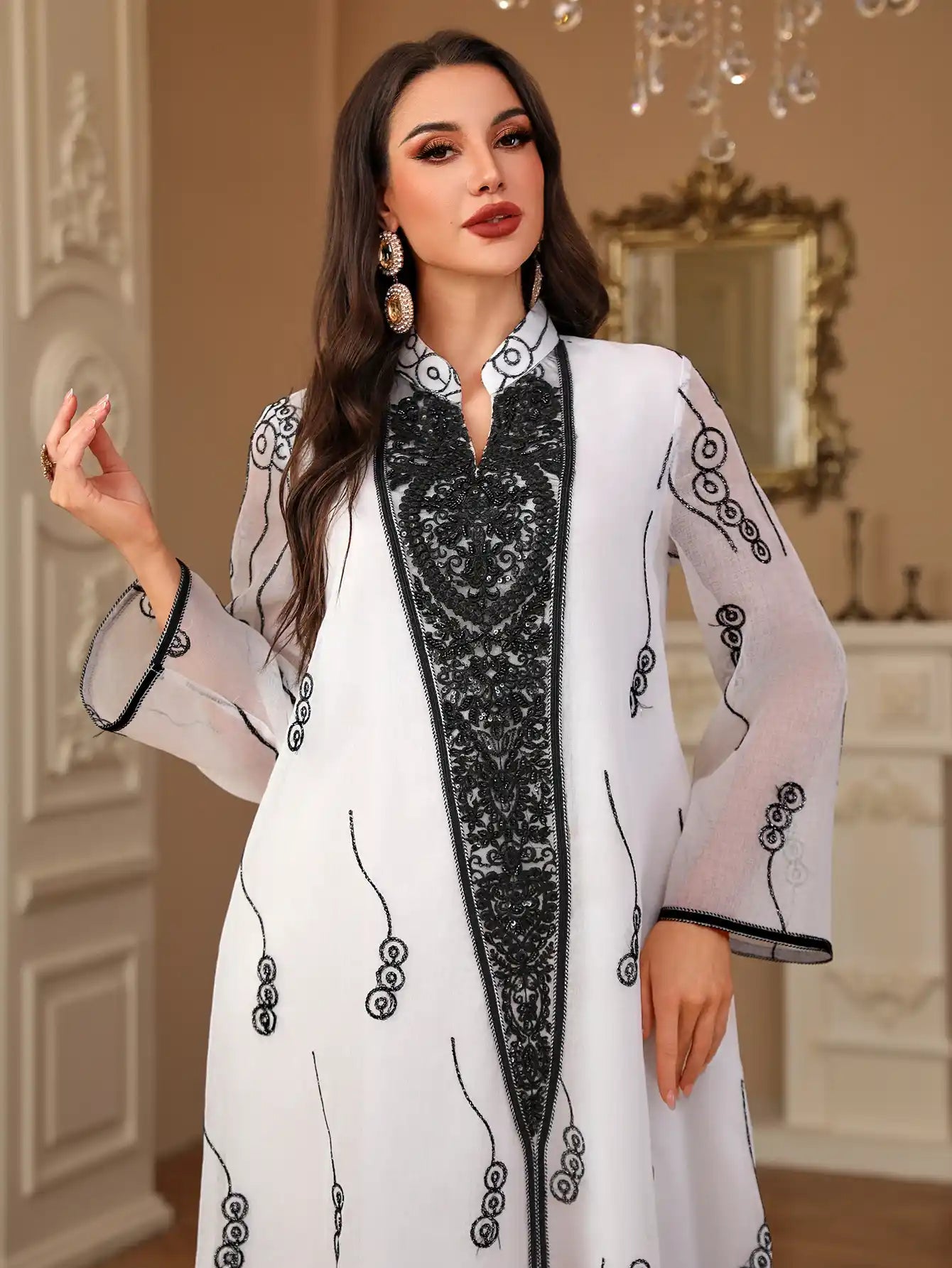 4158 Robe Embroidered Sequined Arabian Dress