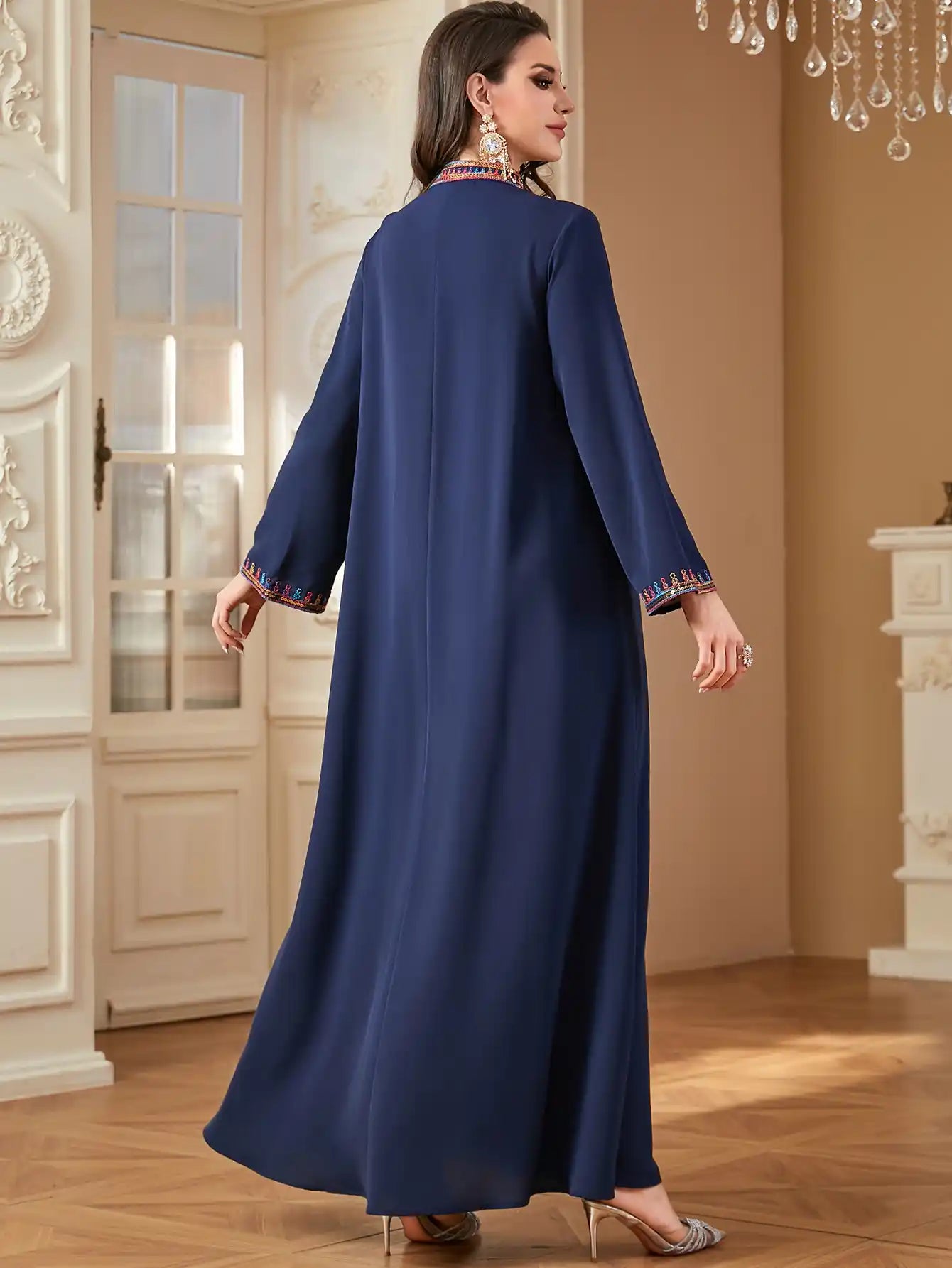 4358 Arab Robe Muslim Embroidered Dress
