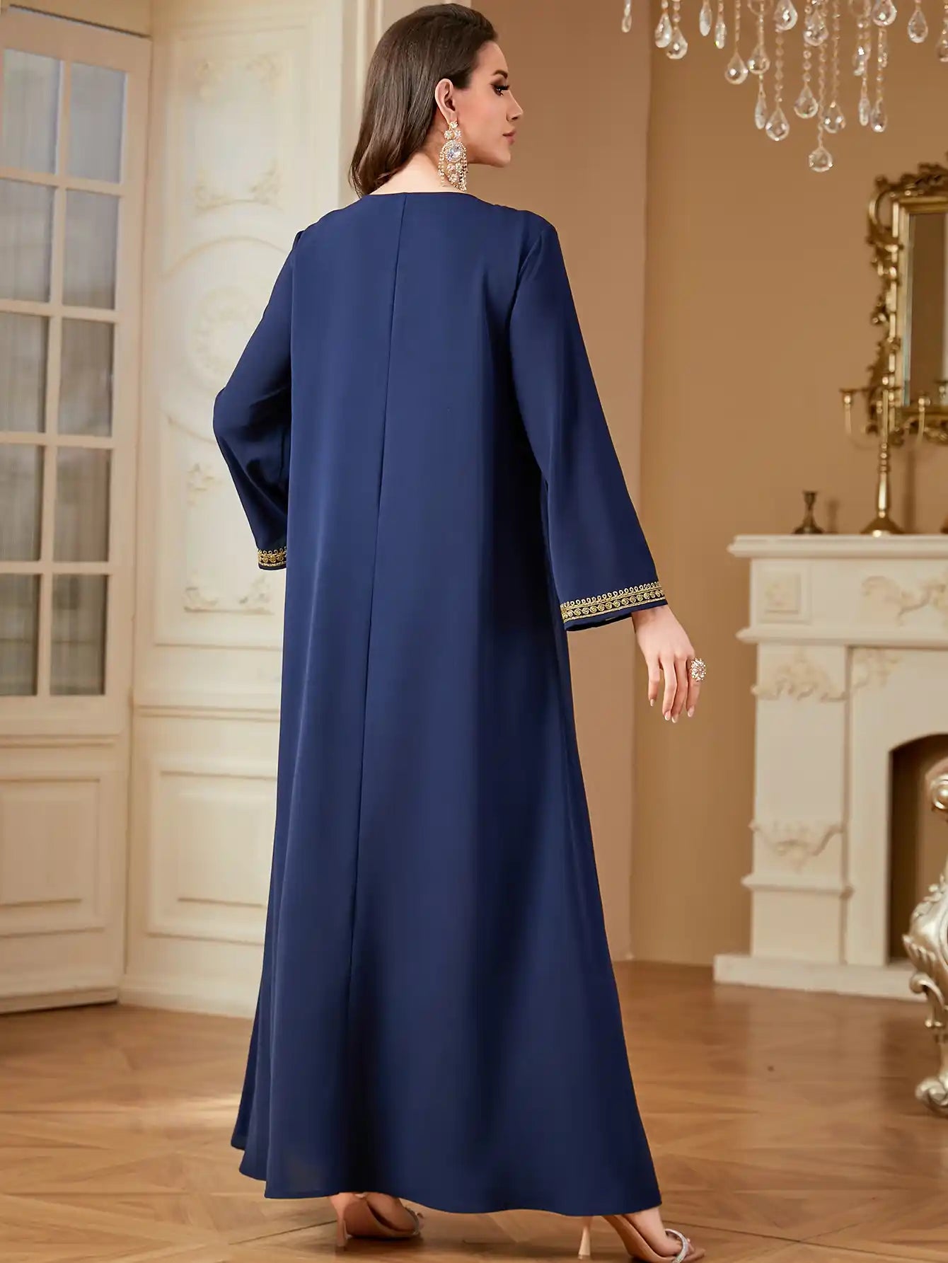 4361 Muslim Robe Loose Embroidered Dress