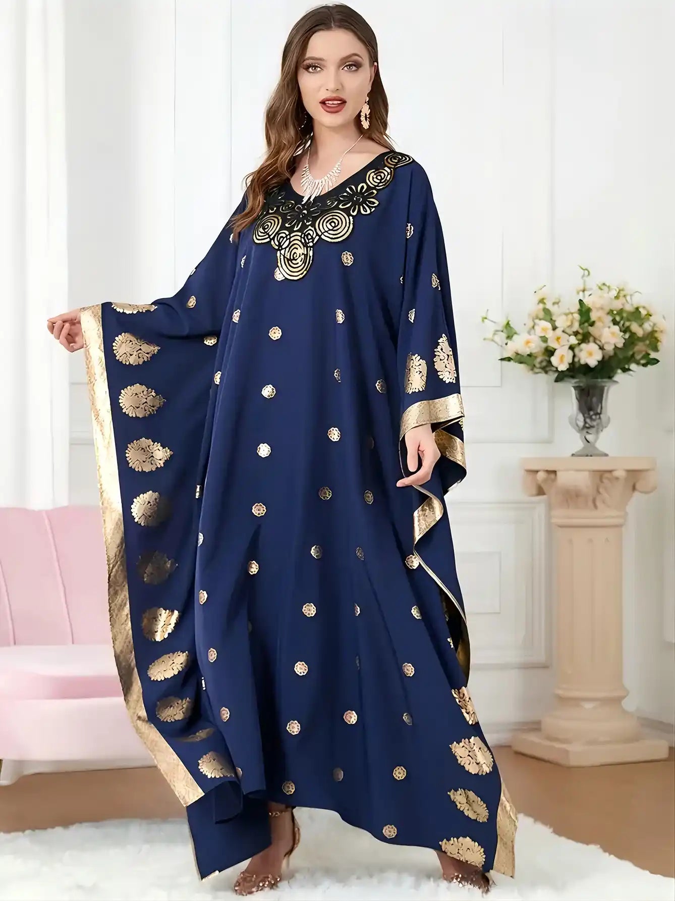 SZ004 Bat-sleeve Arab Robe Gilded Embroidery Dress